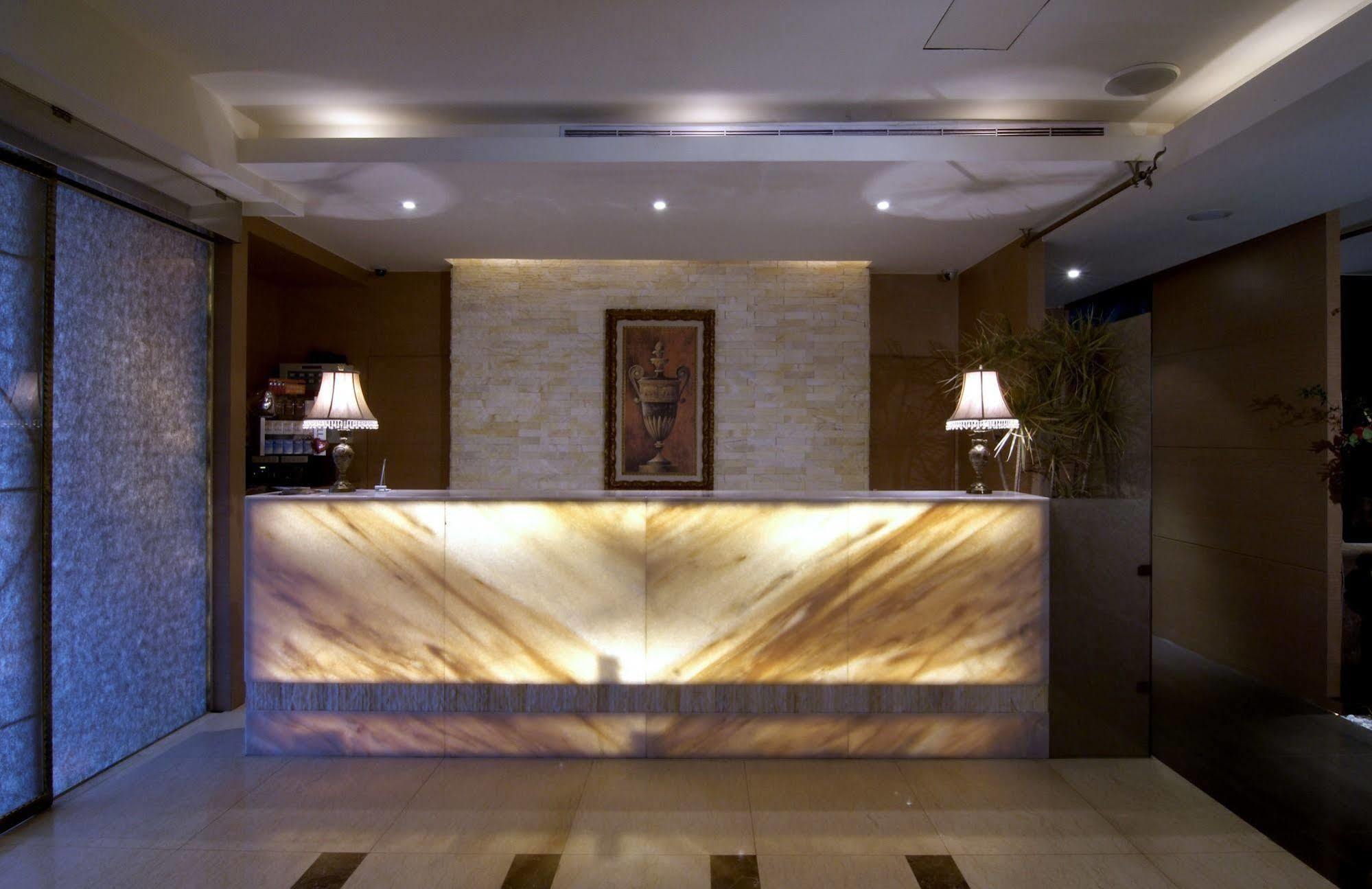 Taipei Lotty Hotel Exteriör bild